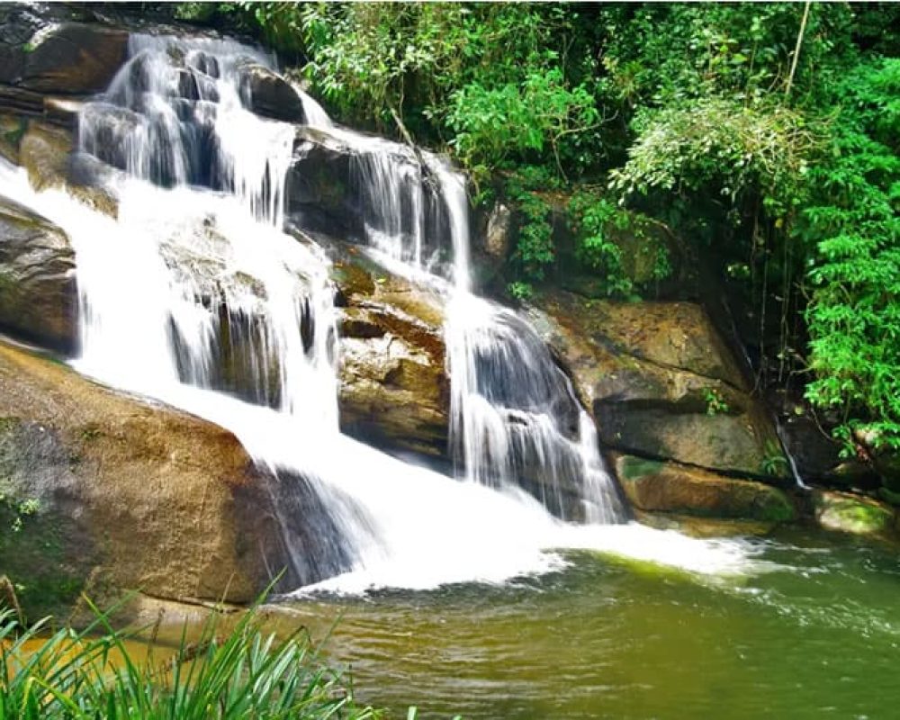 Cachoeira Pedra Branca